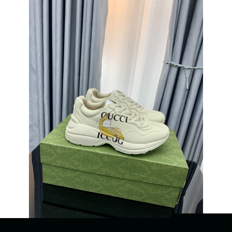 G*u*i casual shoes